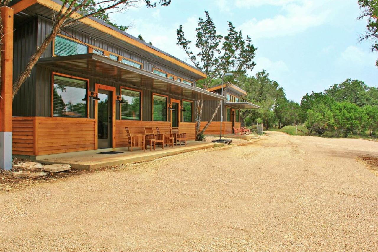 Green Acres Cottages - Dripping Springs Suite Wimberley Ngoại thất bức ảnh